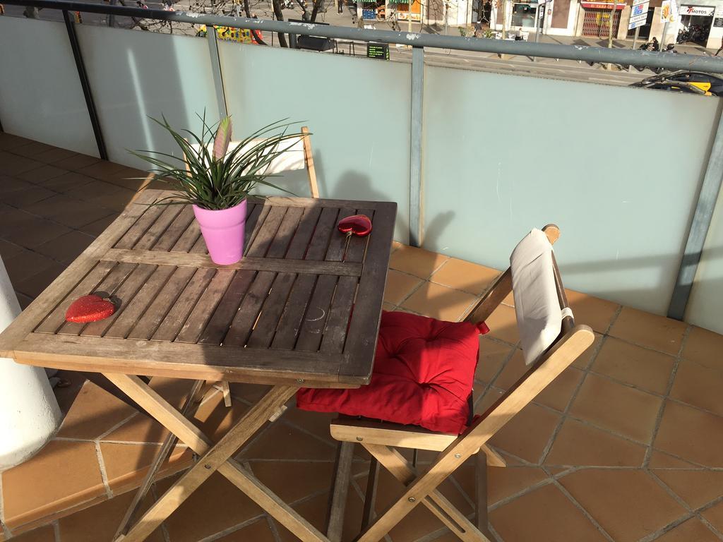 New & Sunny Apartment Barcelona Ngoại thất bức ảnh