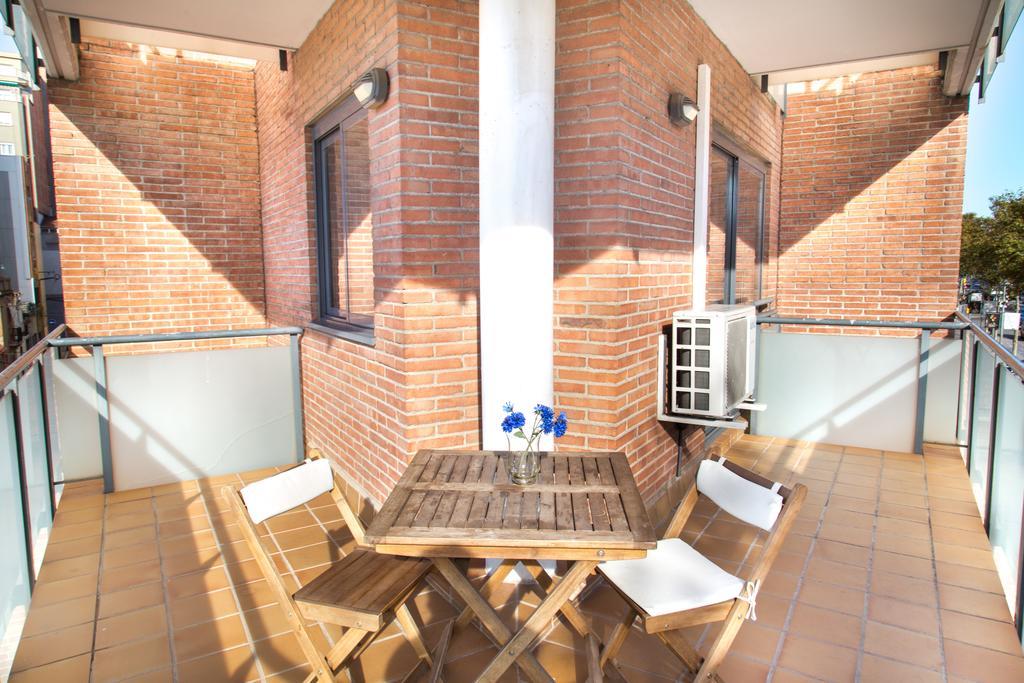 New & Sunny Apartment Barcelona Ngoại thất bức ảnh