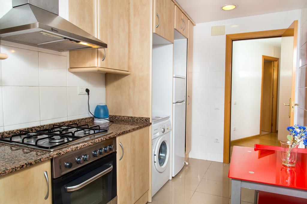 New & Sunny Apartment Barcelona Ngoại thất bức ảnh