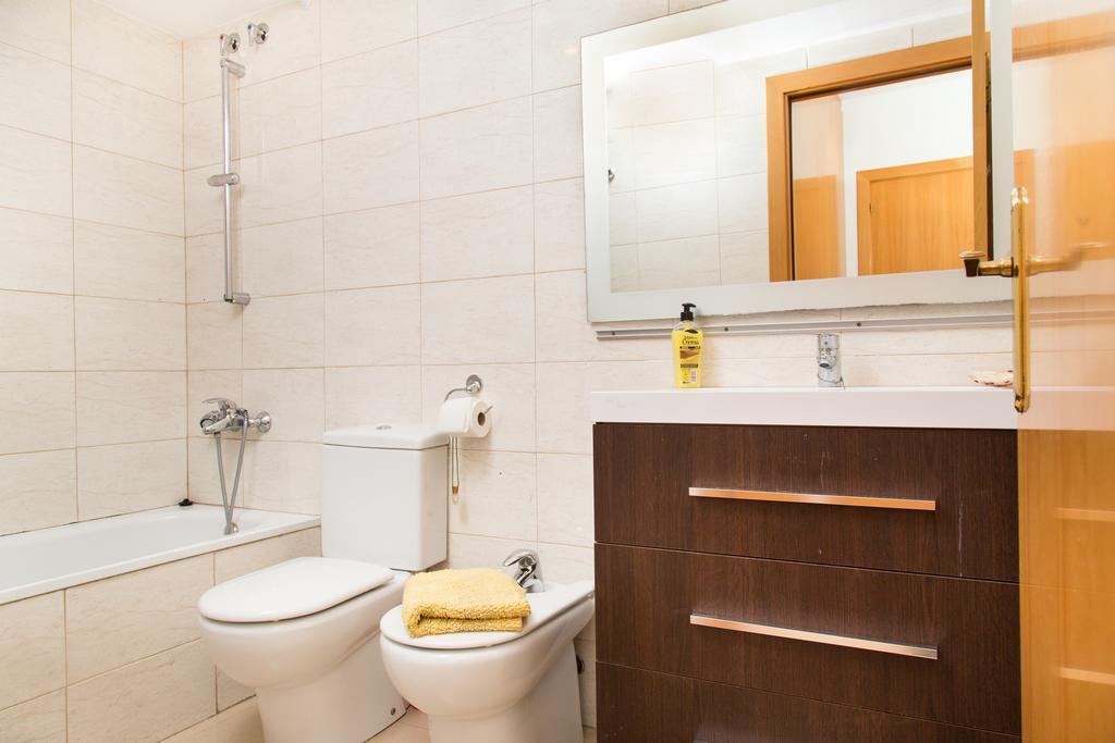 New & Sunny Apartment Barcelona Ngoại thất bức ảnh
